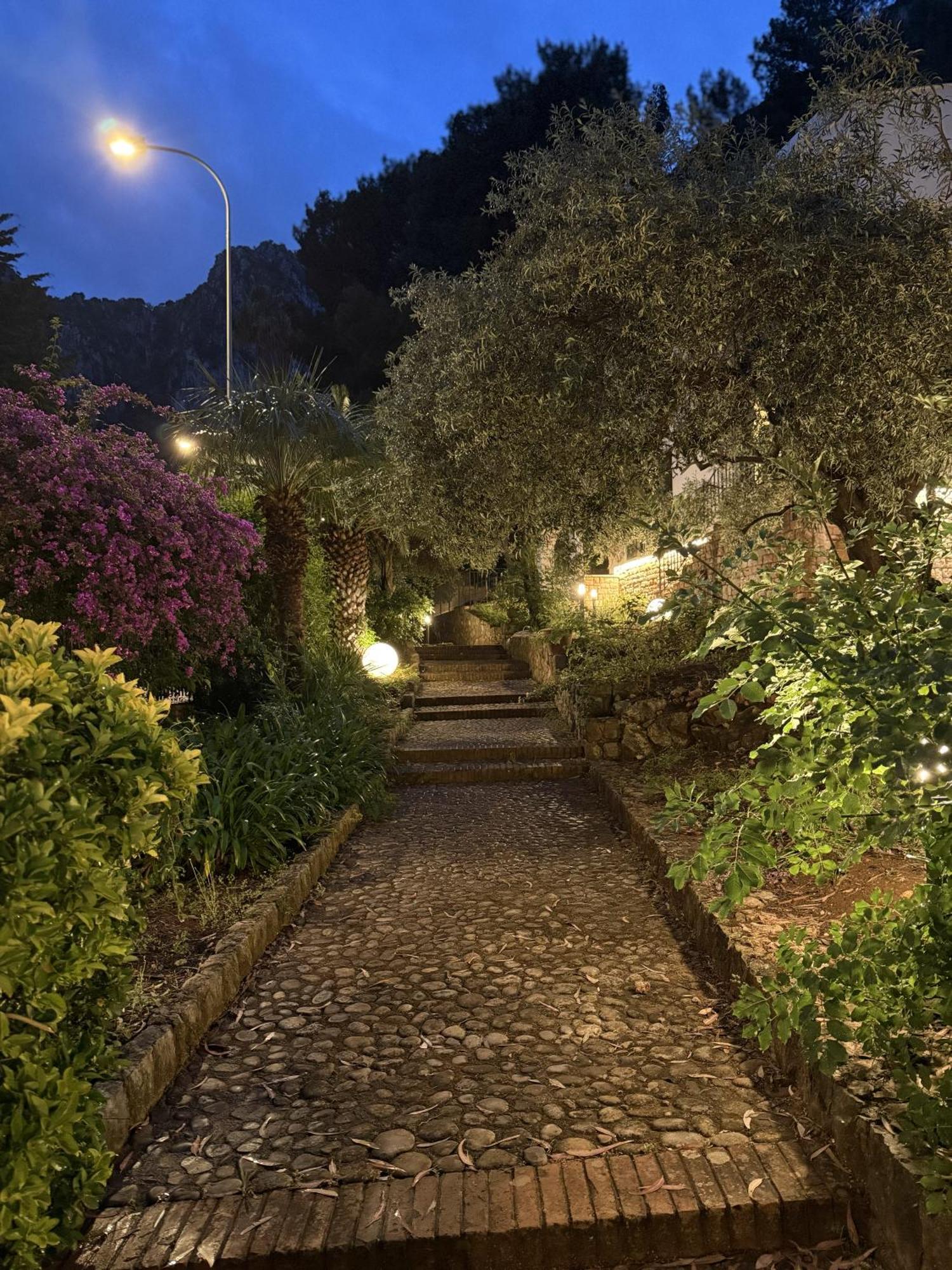 Villa Rubino Mondello - By Rentalbeb Italy 팔레르모 외부 사진